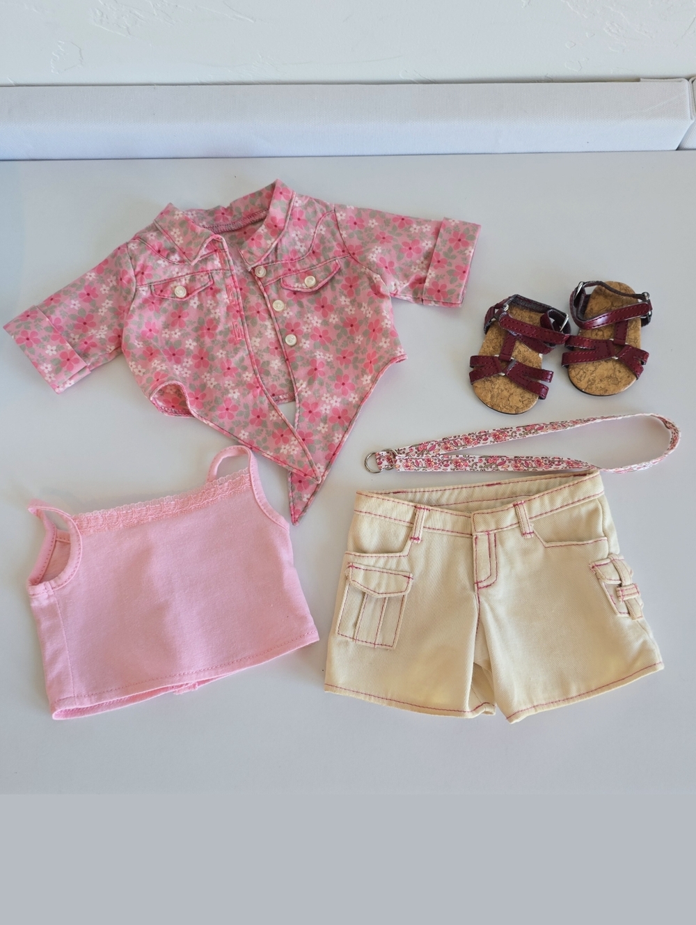 American Girl Doll GOTY 2007 Nicki Tie Top And Shorts Outfit Complete